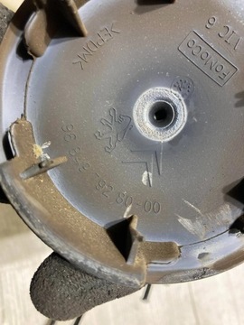 FORD B-MAX 2014 KRYT ŠROUBY KOLA ŘEMENICI 1.6 TDCI