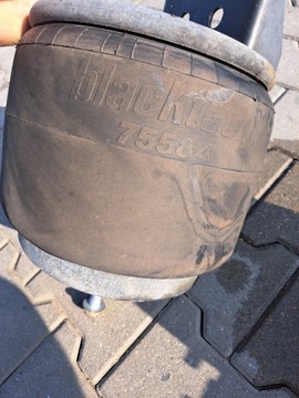 ПОДВЕСКА ПНЕВМАТИЧЕСКИЕ ПОДАРКИ ЗАДНИЕ BLACKTECH LOW DECK FORD F-MAX CARGO