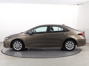 Toyota Corolla XII Sedan 1.5 VVT-i 125KM 2021 Toyota Corolla 1.5 VVT-i, Salon Polska, zdjęcie 2