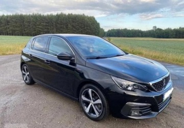 Peugeot 308 II Hatchback Facelifting 1.2 PureTech 130KM 2018 Peugeot 308 Peugeot 308 II 1.2 Benzyna 130KM
