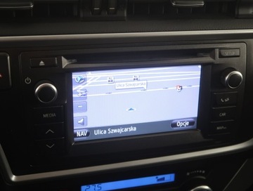 Toyota Auris I Hatchback 5d Facelifting 1.4 D-4D 90KM 2012 Toyota Auris 1.4 D-4D, Salon Polska, Serwis ASO, zdjęcie 11