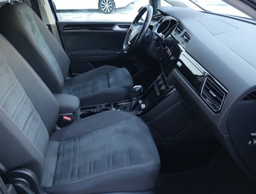 Volkswagen Touran III 1.4 TSI 150KM 2017 VW Touran 1.4 TSI, Salon Polska, 1. Właściciel, zdjęcie 8
