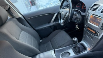 Toyota Avensis III Wagon 1.8 Valvematic 147KM 2011 Toyota Avensis 1.8 Benzyna Moc 147KM, zdjęcie 13