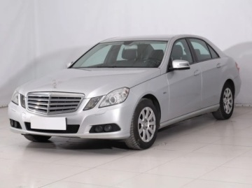 Mercedes Klasa E W211 Sedan W211 1.8 (200 Kompressor) 184KM 2009 Mercedes E E 200, Automat, Klima, Klimatronic, zdjęcie 1