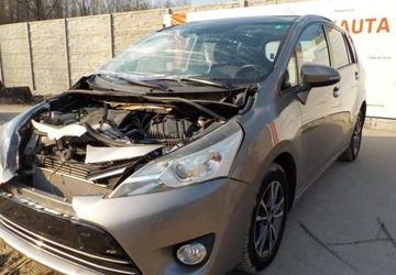 Toyota Verso Minivan Facelifting 1.6 D-4D 112KM 2015 Toyota Verso Doiesel Okazja 1.6 Diesel 112KM, zdjęcie 9