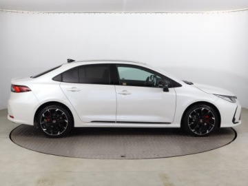 Toyota Corolla XII Sedan 1.8 Hybrid 122KM 2022 Toyota Corolla 1.8 Hybrid, Salon Polska, zdjęcie 5