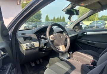 Opel Astra H Kombi 1.9 CDTI ECOTEC 100KM 2007 Opel Astra 2007r. 1.9 Diesel 101KM, zdjęcie 13