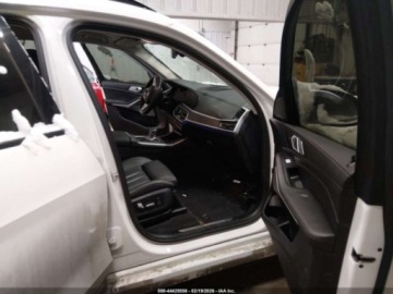 BMW X7 2021 BMW X7 xDrive40i 2021 3.0 Benzyna 335KM, zdjęcie 9