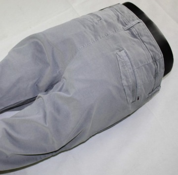 Męskie spodnie Tommy Jeans DM0DM04213 Slim Chino szare oryginalne - W38/L32