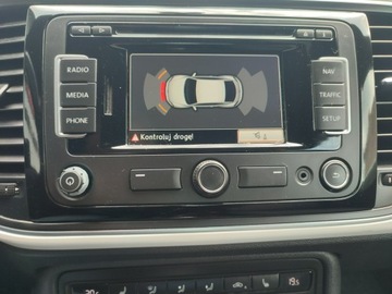 Volkswagen Beetle Hatchback 3d 1.6 TDI 105KM 2015 Volkswagen Beetle bezwypadkowy wyposażen, zdjęcie 22