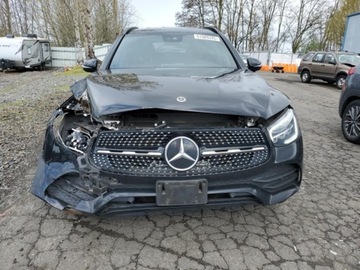 Mercedes GLC C254/X254 2022 Mercedes-Benz GLC 2022r., GLC 300 4MATIC, od ubezpieczalni 2.0 Benzyna, zdjęcie 1