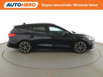 Ford Focus III Kombi Facelifting 2.0 TDCi 150KM 2018 Ford Focus ST-Line kamera navi HUD grzane fotele, zdjęcie 8
