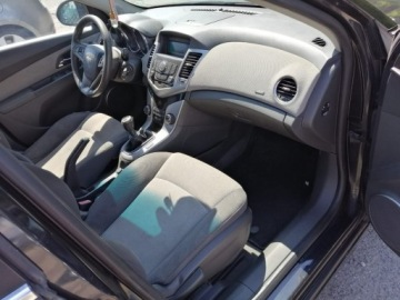 Chevrolet Cruze 2009 Chevrolet Cruze 2.0 Diesel 163km lekko uszkodzony, zdjęcie 18