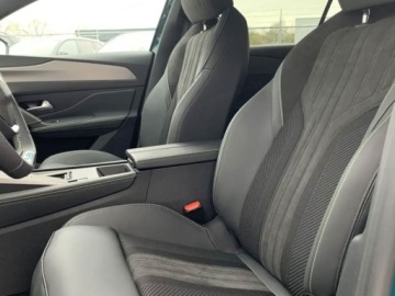 Peugeot 308 III 2025 Od ręki - GT e-DCS6 1.2 mHEV 145KM / Pakiet Bezpieczeństwo, Alcantara, zdjęcie 4