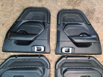 JEEP WRANGLER JL 2020 2021 2022 23 ОБИВКА ЗАДНЕЙ БОКОВОЙ ДВЕРИ ЛЕВАЯ ПРАВАЯ