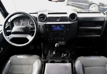 Land Rover Defender III 90 Station Wagon 2.2 TD4 122KM 2013 Land Rover Defender Faktura VAT 23 2.2 Diesel 122KM, zdjęcie 6