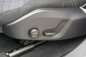 Volvo XC60 II Crossover Plug-In Facelifting 2.0 T6 350KM 2024 Volvo XC 60 YV1UZH4V6S1154084, zdjęcie 10