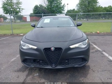 Alfa Romeo Giulia II Sedan 2.0 TBi 280KM 2018 Alfa Romeo Giulia 2018 Alfa Romeo Giulia AWD 2.0 Benzyna 280KM, zdjęcie 10