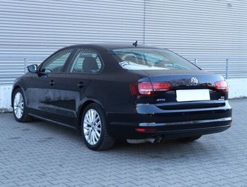 Volkswagen Jetta VI Sedan Facelifting 1.4 TSI 150KM 2016 VW Jetta 1.4 TSI, Salon Polska, Xenon, Bi-Xenon, zdjęcie 3