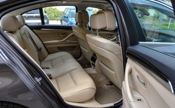 BMW Seria 5 F10-F11 Limuzyna 530d 245KM 2010 BMW Seria 5 3,0d (245KM) Automat Skory 3.0 Diesel 245KM, zdjęcie 12