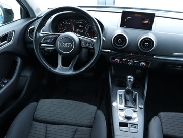 Audi A3 8V Sportback 5d Facelifting 1.5 TFSI 150KM 2018 Audi A3 1.5 TFSI, Salon Polska, Serwis ASO, zdjęcie 6