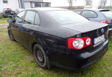 Volkswagen Jetta V 1.9 TDI 105KM 2006 Volkswagen Jetta 1.9tdi,klima,zarejestrowana 1.9 Diesel 105KM, zdjęcie 5