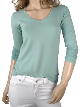 Гладкая блузка ЛаТынка ЦВЕТА, V-образный вырез, 36-50