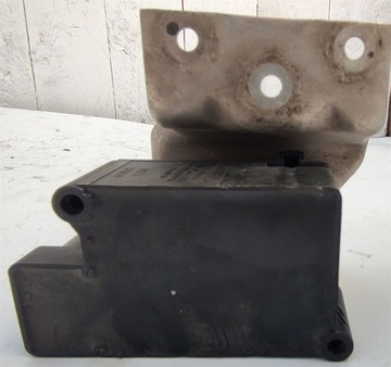 КЛАПАН РАСПРЕДЕЛИТЕЛЬ ПОДВЕСКИ AUDI A8 D3 4E0616014B