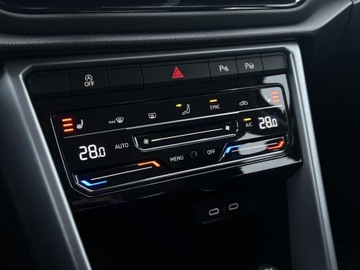 Volkswagen T-Roc I SUV Facelifting 1.5 TSI ACT 150KM 2022 Volkswagen T-Roc APP! ACC! IQ.Light! Virtual Cockp, zdjęcie 23