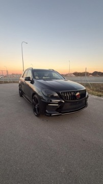 Mercedes Klasa M W166 Off-roader AMG 63 AMG 4MATIC 525KM 2014 Mercedes-Benz ML Mercedes-Benz ML W166 (2011 - 2015) 5.5 ML63 amg Brabus 7, zdjęcie 12
