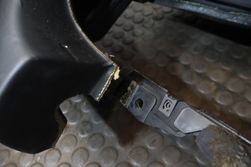 DESKA ROZDĚLOVAČE AIRBAG ULOŽENÍ PÁSY DELTA III