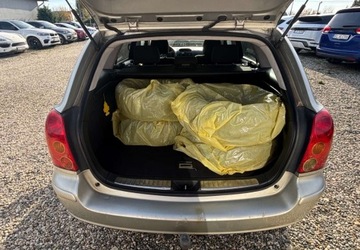 Toyota Avensis I Kombi 1.8 129KM 2003 Toyota Avensis Polski salon 1.8 Benzyna 129KM, zdjęcie 5