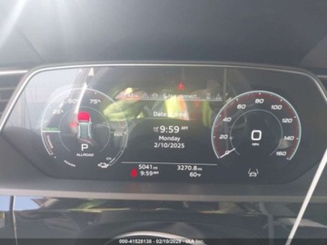 Audi Q8 2024 Audi Q8 E-Tron Premium Plus Quattro 2024 Elektryczny 355KM, zdjęcie 10