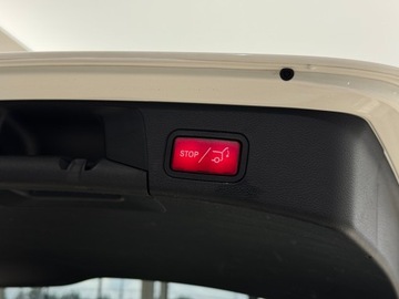 Mercedes Klasa C W205 Kombi Facelifting HYBRYDA 2.0 300 de 306KM 2021 Mercedes-Benz C 300 AMG Line Plug In / 1 właścicie, zdjęcie 16