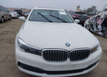 BMW Seria 7 G11-G12 2019 BMW Seria 7 2019, 3.0L, od ubezpieczalni 3.0 Benzyna 320KM, zdjęcie 3