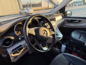 Mercedes Klasa V W447 2021 Mercedes-Benz Klasa V 300d 4-Matic Avantgarde 9G-Tronic (długi) 239KM 2021r, zdjęcie 13