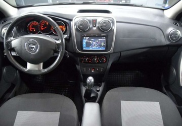 Dacia Sandero II Stepway TCe  90KM 2016 Dacia Sandero 0.9 Benzyna_ 90KM_Klimatyzacja_Nawigacja_ Benzyna 90KM, zdjęcie 10