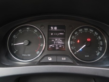 Skoda Rapid II Spaceback 1.2 MPI 75KM 2014 Skoda Rapid 1.2 MPI, Salon Polska, GAZ, Klima, zdjęcie 10