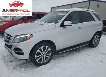 Mercedes GLE W166/C292 2017 Mercedes-Benz GLE 350 4Matic 2017 3.5l 3.5 Benzyna 302KM