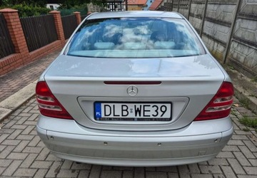 Mercedes Klasa C W203 Sedan W203 1.8 (C 180 Kompressor) 143KM 2002 Mercedes-Benz Klasa C Mercedes-Benz Klasa C 180 Kompressor Classic 1.8, zdjęcie 4