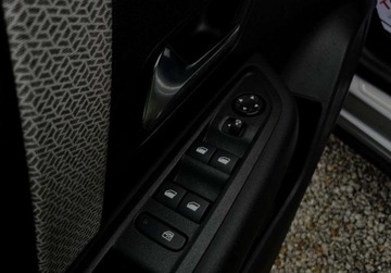 Citroen 2023 Citroen C4 AUTOMAT BEZWYPADKOWY gwarancja perfekcyjny 1.2 Benzyna, zdjęcie 32