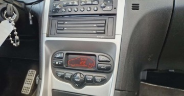 Peugeot 307 I Cabrio 2.0 16V 136KM 2004 Peugeot 307 CC CC 2.0 136KM kabriolet cabrio 2.0 Benzyna 136KM, zdjęcie 15