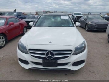 Mercedes Klasa C W205 2018 Mercedes-Benz Klasa C C 300 4matic 2.0 Benzyna 241KM, zdjęcie 1