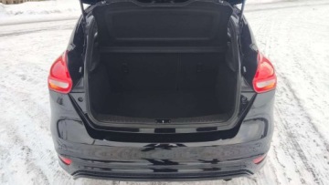 Ford Focus III Sedan Facelifting 1.5 EcoBoost 182KM 2018 Ford Focus Ford Focus 1.5 Benzyna 182KM St Line Czarny Z Niemiec, zdjęcie 8