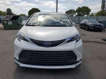 Toyota Sienna III 2021 Toyota Sienna XLE 2021 2.5l 2.5 Hybryda 245KM, zdjęcie 5