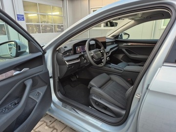 Skoda Superb IV Kombi 2.0 TSI 204KM 2025 Skoda Superb L&amp;K 2.0 TSI DSG 204KM Auto z placu, zdjęcie 9