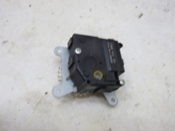 SILNICZEK NAGRZEWNICY PRIUS 3 III LIFT 0638001100