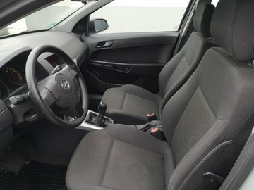 Opel Astra J Hatchback 5d 1.6 Twinport ECOTEC 115KM 2009 Opel Astra 1.6 16V 116KM Klimatyzacja Elektryka, zdjęcie 14