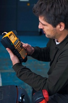 DYMO RHINO Виниловая лента виниловая 18445 19мм белая