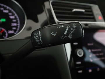 Volkswagen Golf VII Variant Facelifting 1.6 TDI-CR DPF BMT 115KM 2019 Volkswagen Golf DSG klima auto navi grzane fotele, zdjęcie 31